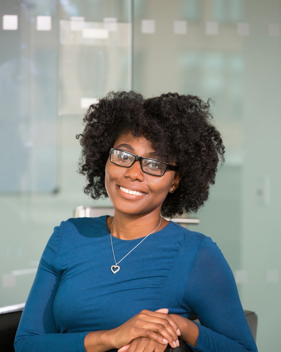 Portret van Naomi Asante